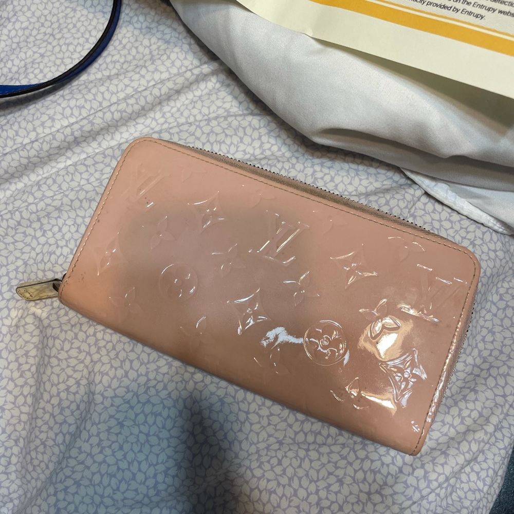 Lv wallet
